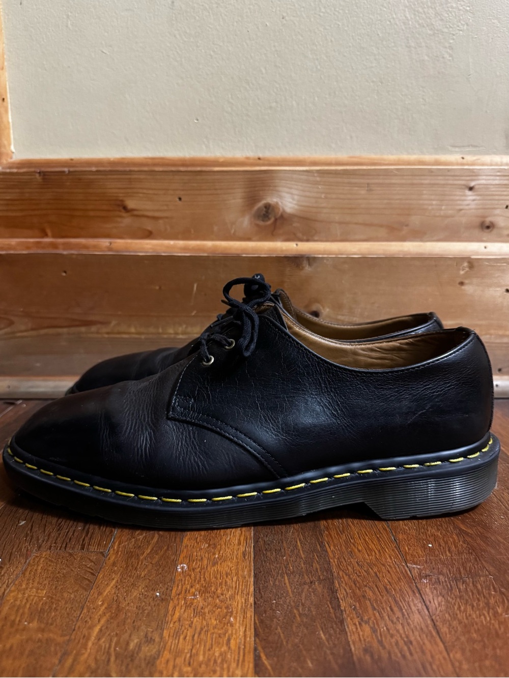 Mens leather Dr. Martens made in England size men 10 (can fit a size 12)